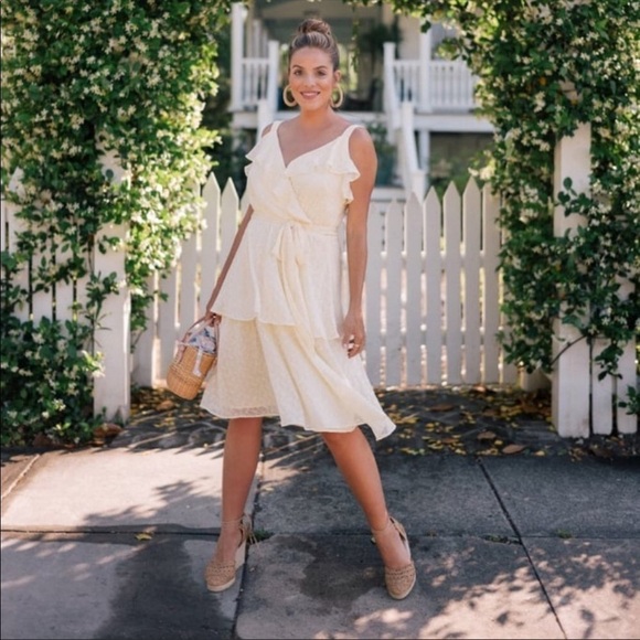 Gal Meets Glam Dresses & Skirts - GAL MEETS GLAM Helena Light Yellow Eyelet Ruffle Dress Size 6P